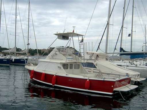 Bertram Bertram 31' fly cruiser