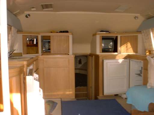 Bertram Bertram 37' convertible