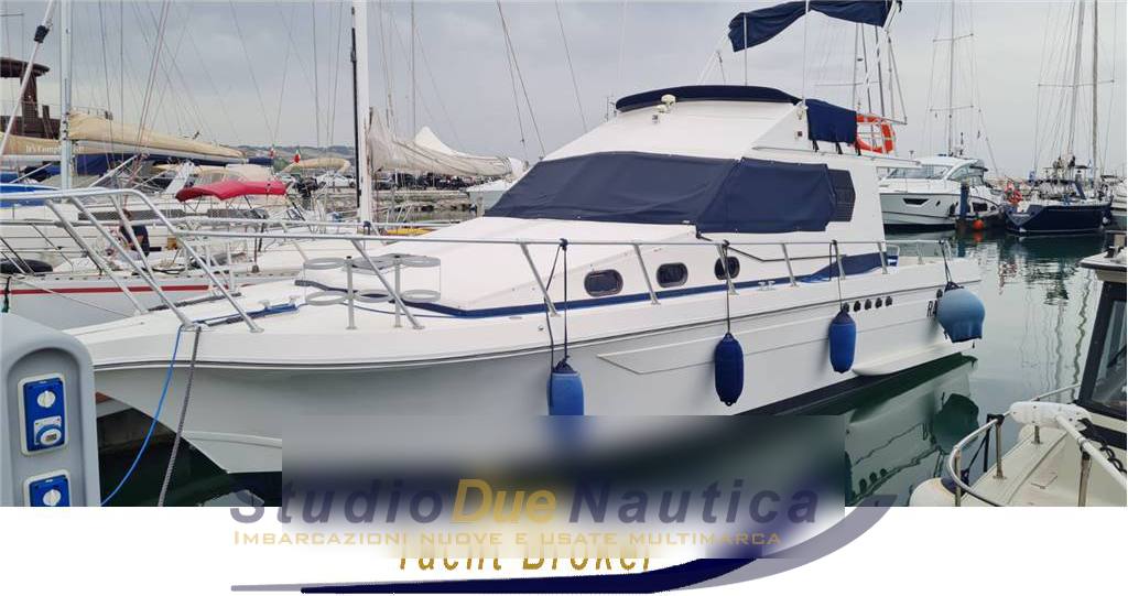 Della pasqua & carnevali Dc 10 Motorboot gebraucht zum Verkauf