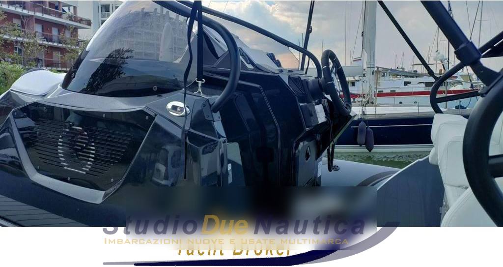 Ranieri international Cayman 28 executive trofeo Gonflable bateaux d'occasion à vendre