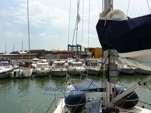 Italia yachts Italia yachts 10.98