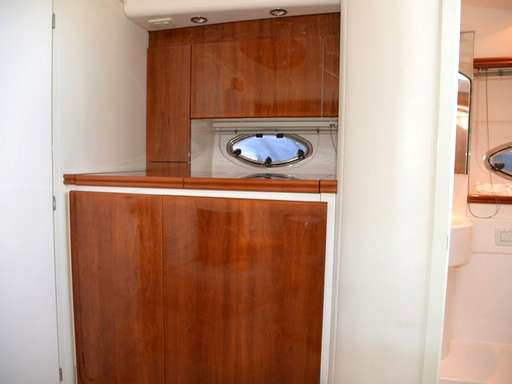 Pershing Pershing 37' cabin