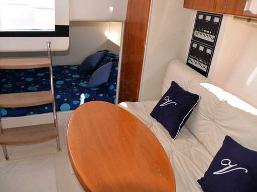 Pershing Pershing 37' cabin