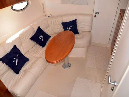 Pershing Pershing 37' cabin