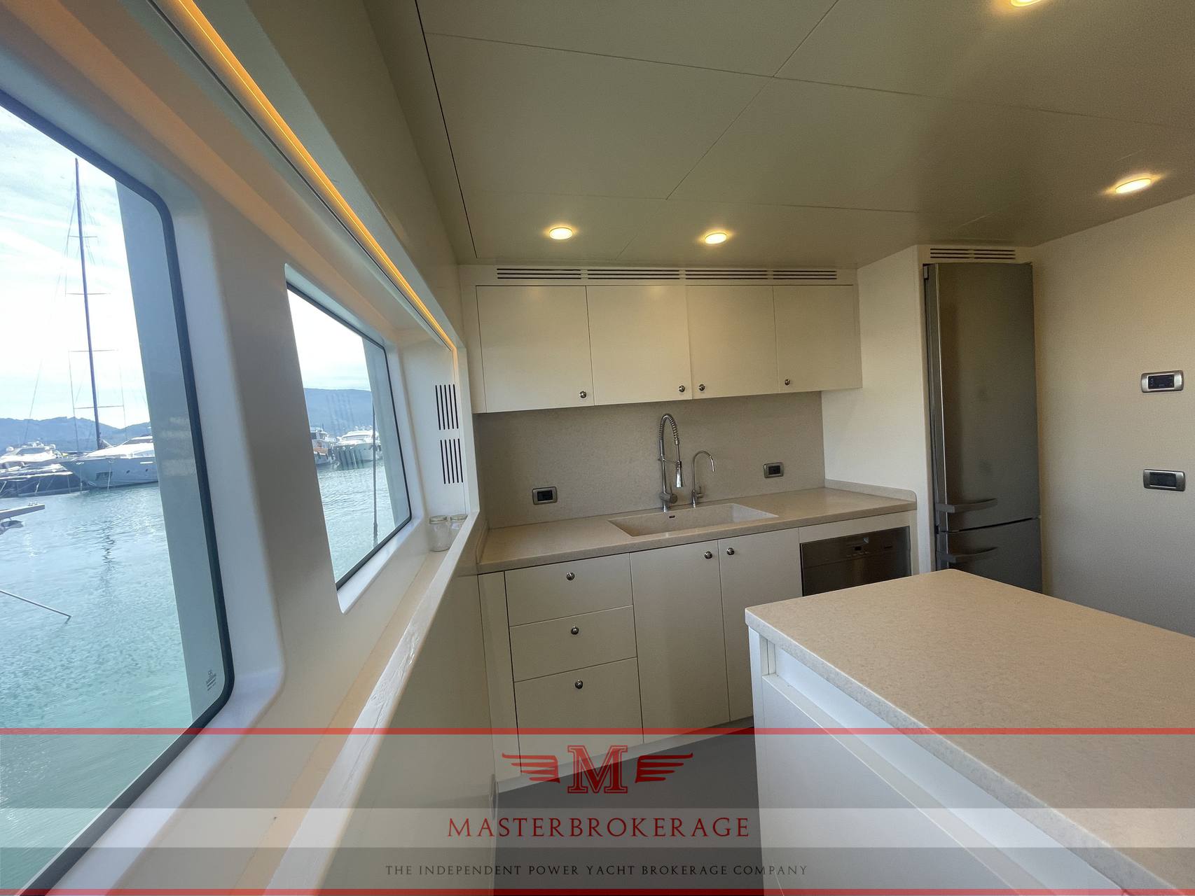 Cantiere delle marche Darwin class 86’