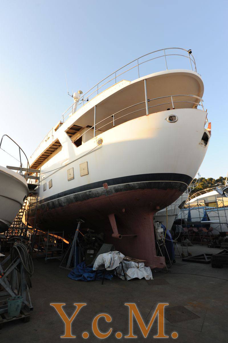 Benetti 30 metri Barca a motore usata in vendita