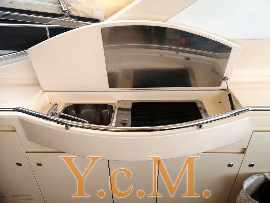 Riva Aquarius 54 Express cruiser used