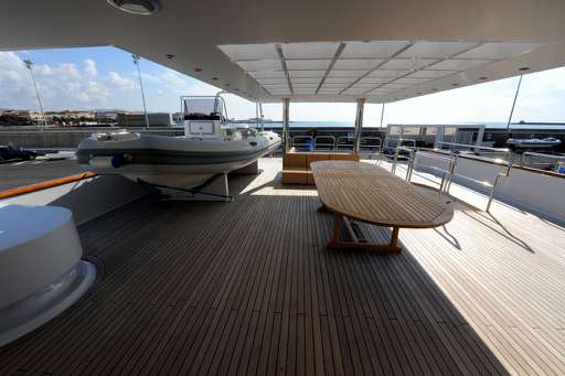 Benetti Benetti 151 tri deck