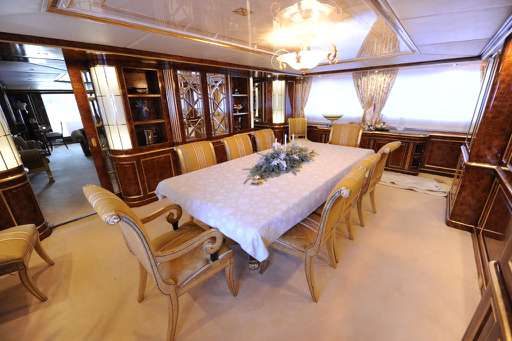 Benetti Benetti 151 tri deck