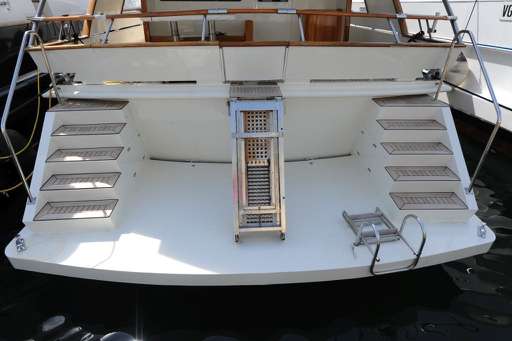 Benetti Benetti 24 s