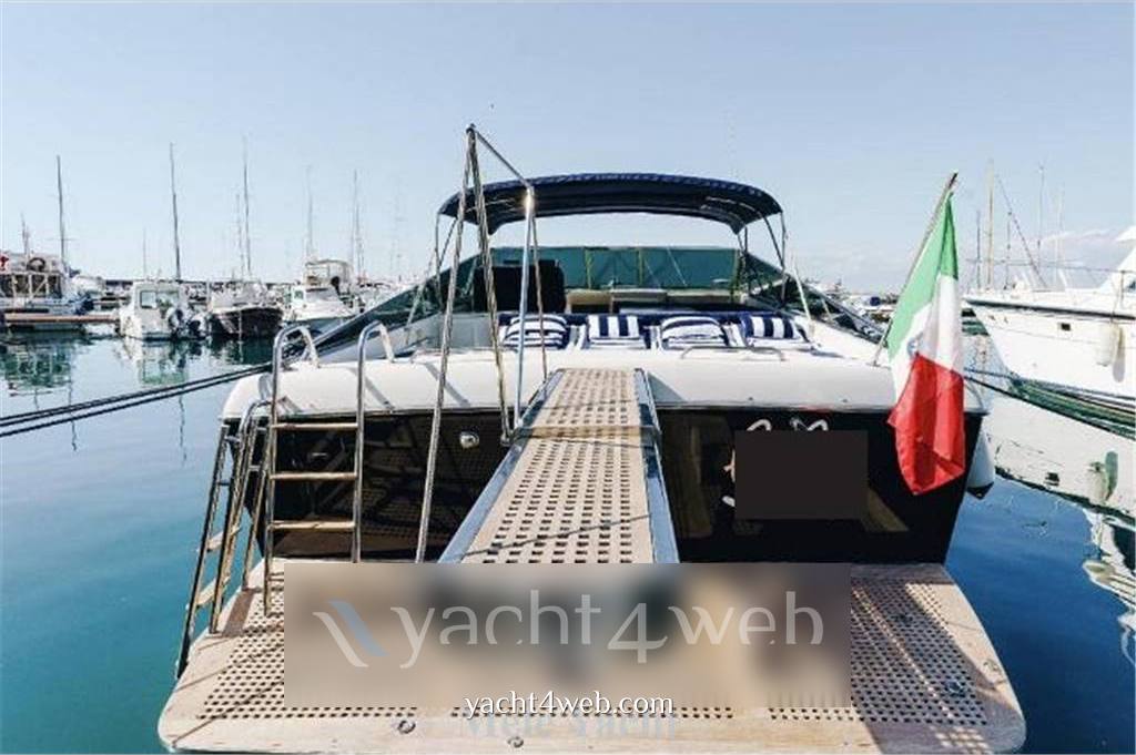 Itama 46 Моторная лодка используется для продажи