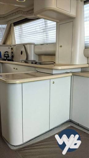 Sea Ray Boats 480 sedan bridge Inside