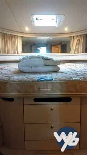 Sea Ray Boats 480 sedan bridge Inside
