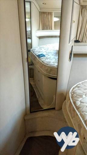 Sea Ray Boats 480 sedan bridge Inside