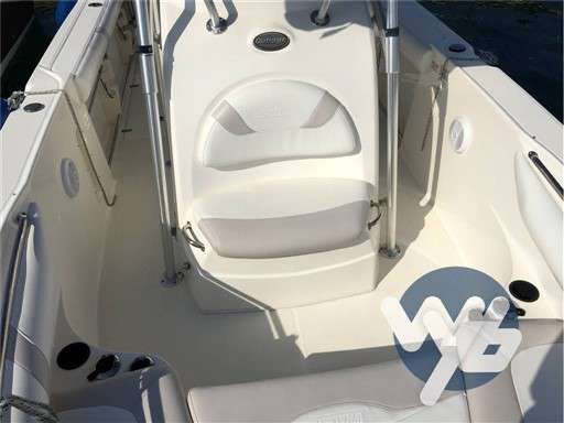 Boston Whaler Boston Whaler OUTRAGE 270