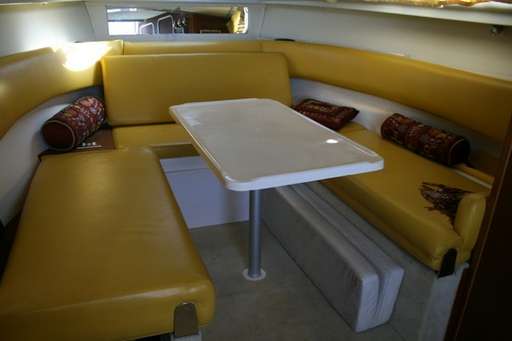 Rio Rio 850 cabin