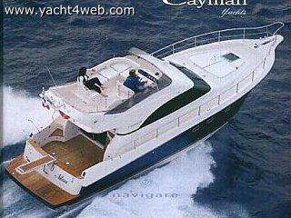 Cayman Yachts 42 fly