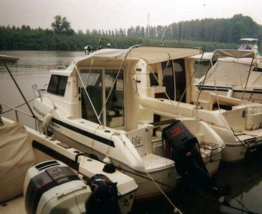 Rio Rio 600 cabin fisher