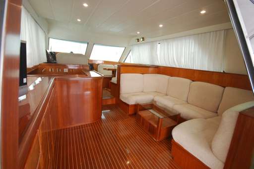 Uniesse marine Uniesse marine Uniesse 48 fly