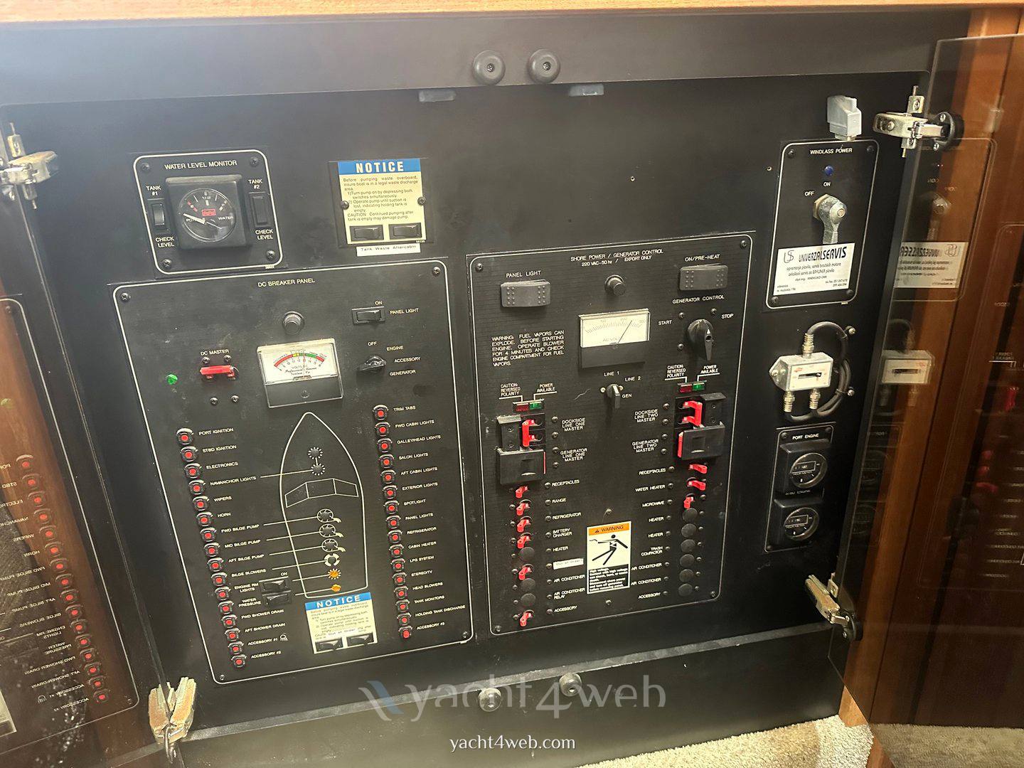 Bayliner 3587 aft cabin 0