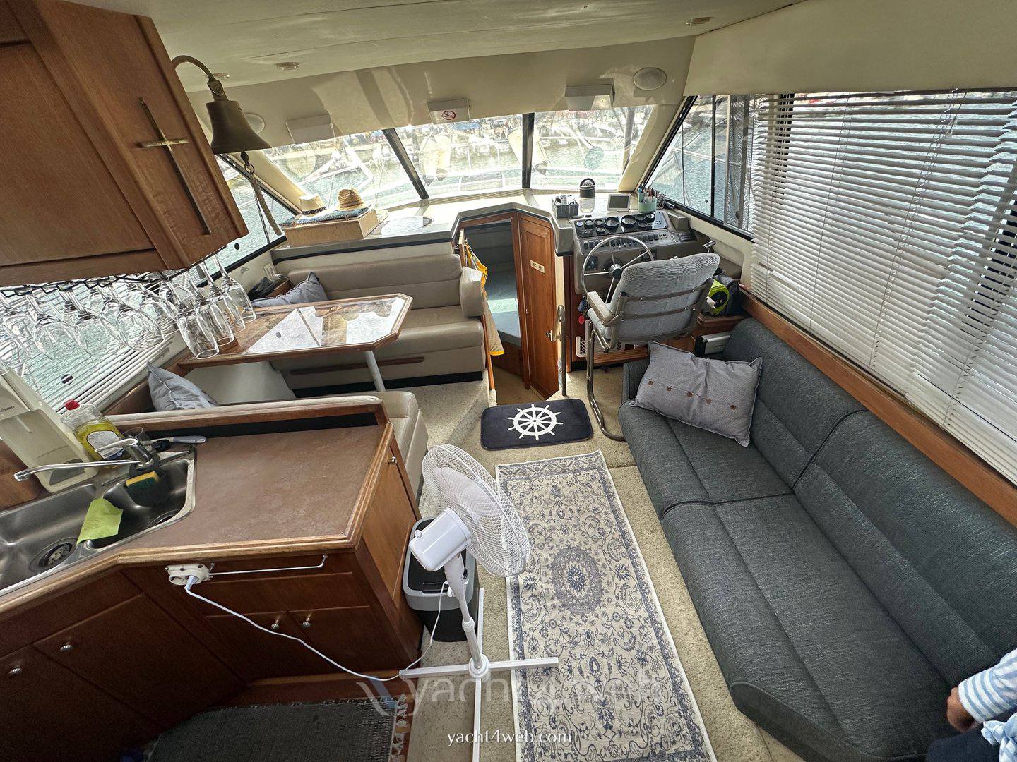 Bayliner 3587 aft cabin fotografia