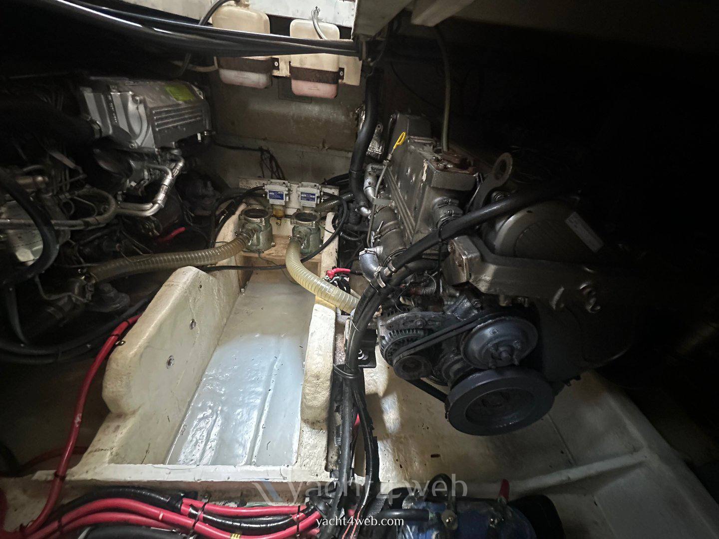 Bayliner 3587 aft cabin 0