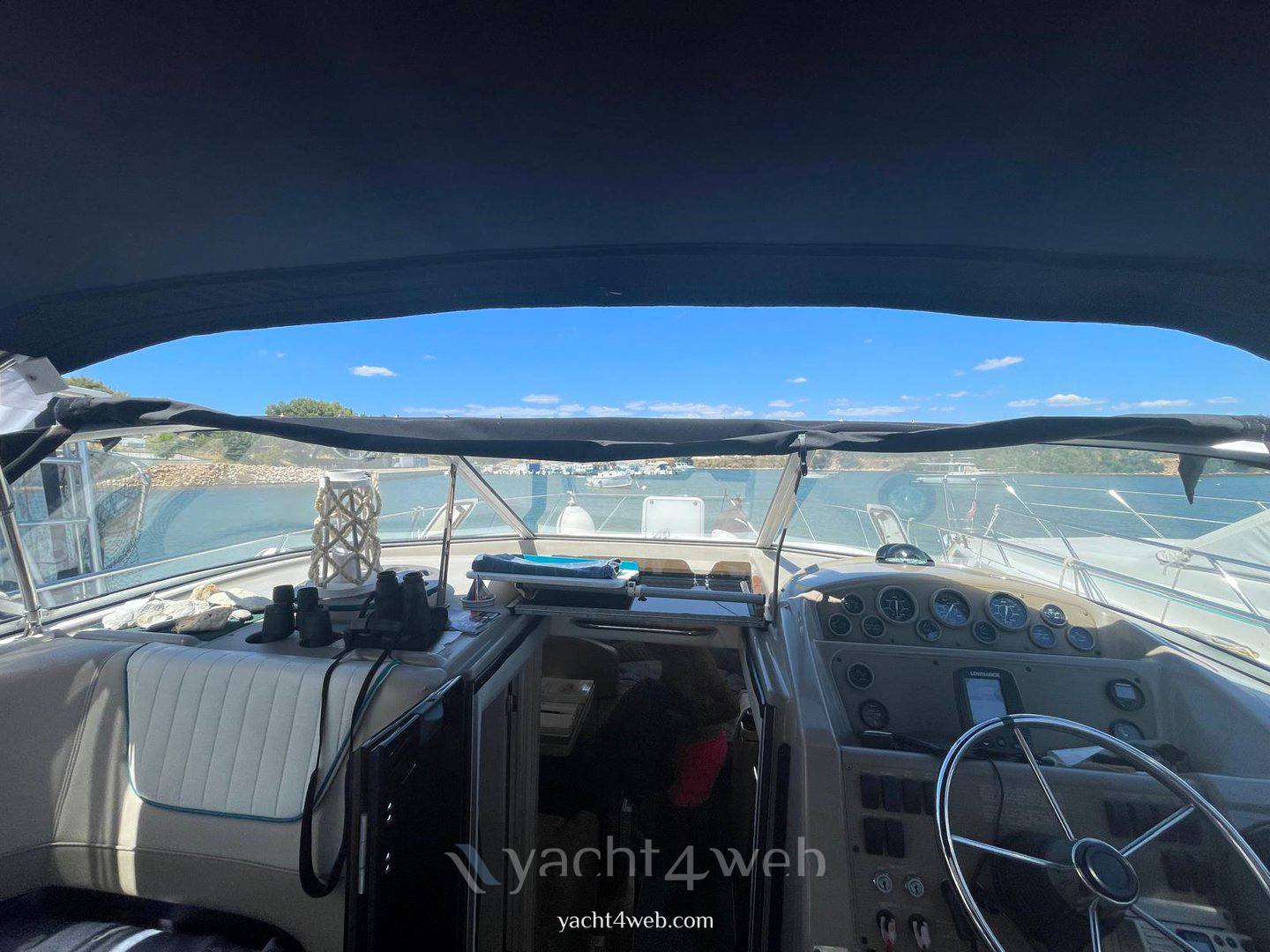 Bayliner Avanti express 3255