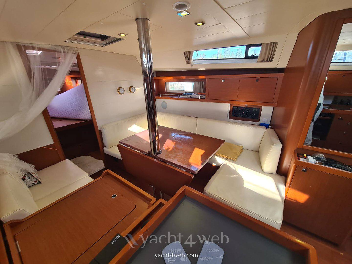 Beneteau Oceanis 41 Flybridge
