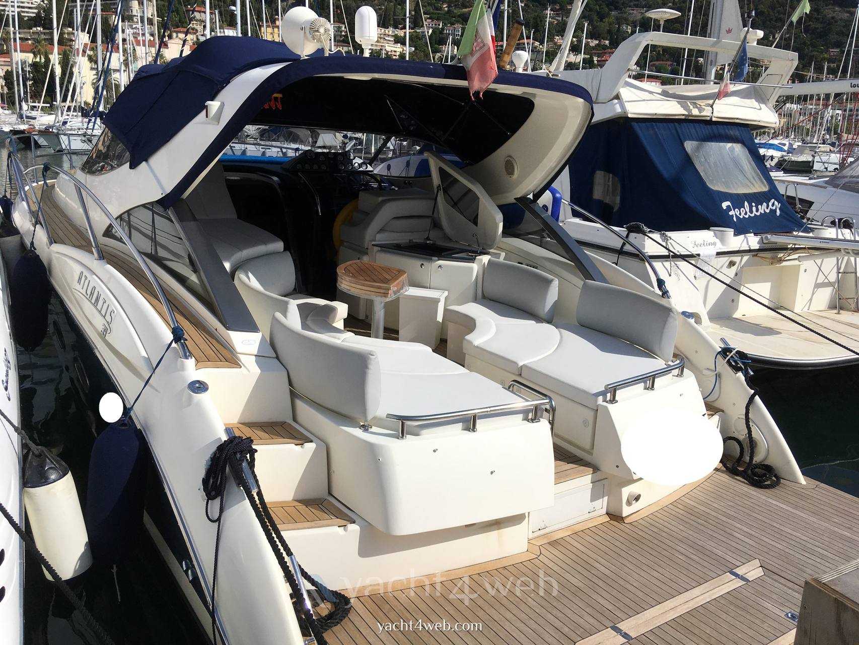 Atlantis 39 Exterior