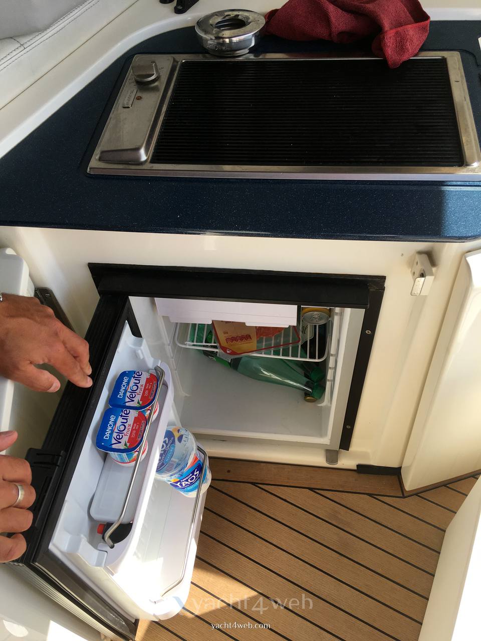 Atlantis 39 Inside: detail