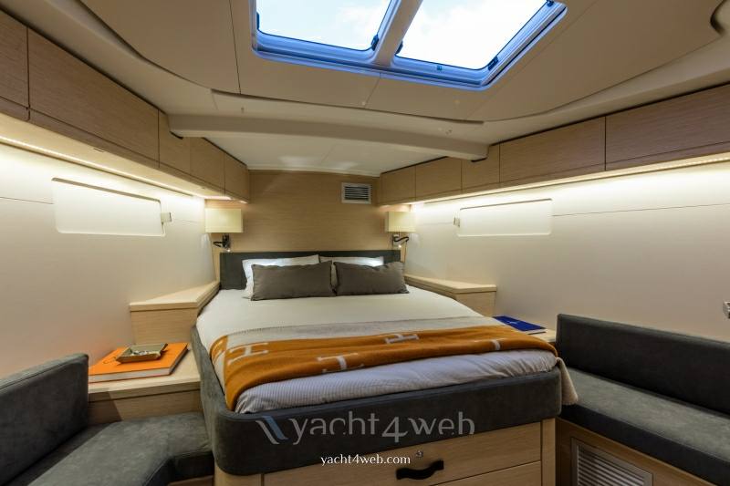 Jeanneau yacht 51 new À l'intérieur