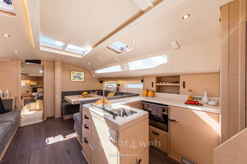 Jeanneau yacht 51 new À l'intérieur