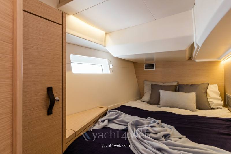 Jeanneau yacht 51 new À l'intérieur