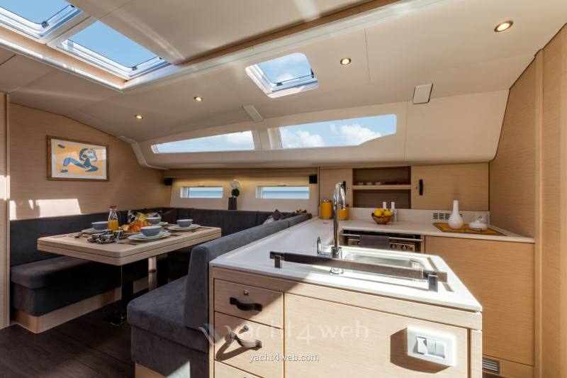 Jeanneau yacht 51 new À l'intérieur