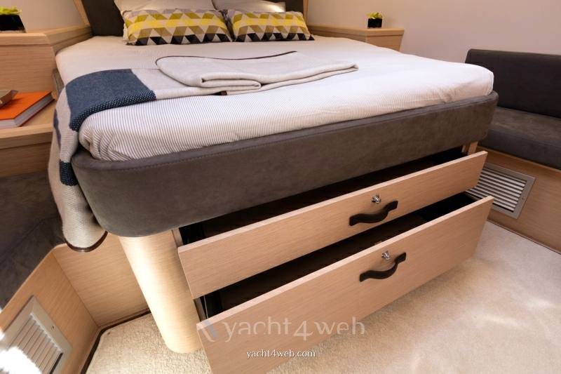 Jeanneau yacht 51 new À l'intérieur