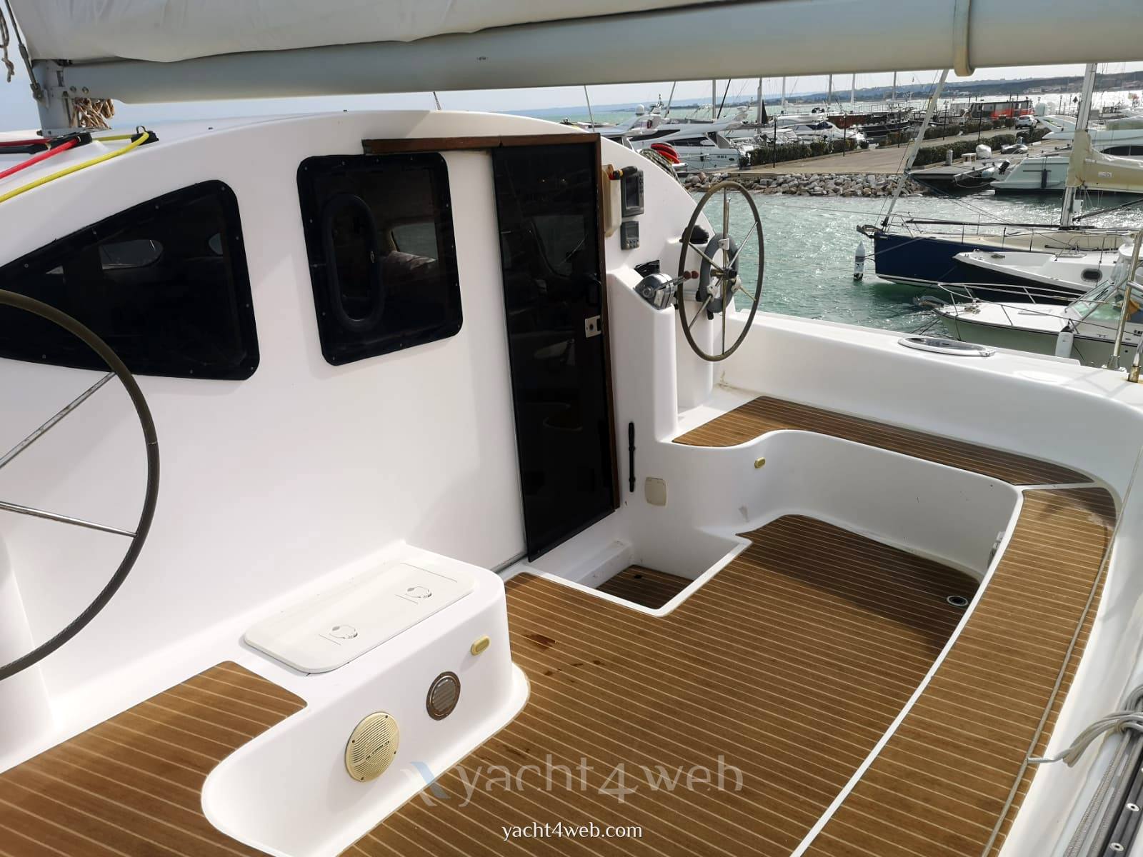 Lady Hawke Lh 33