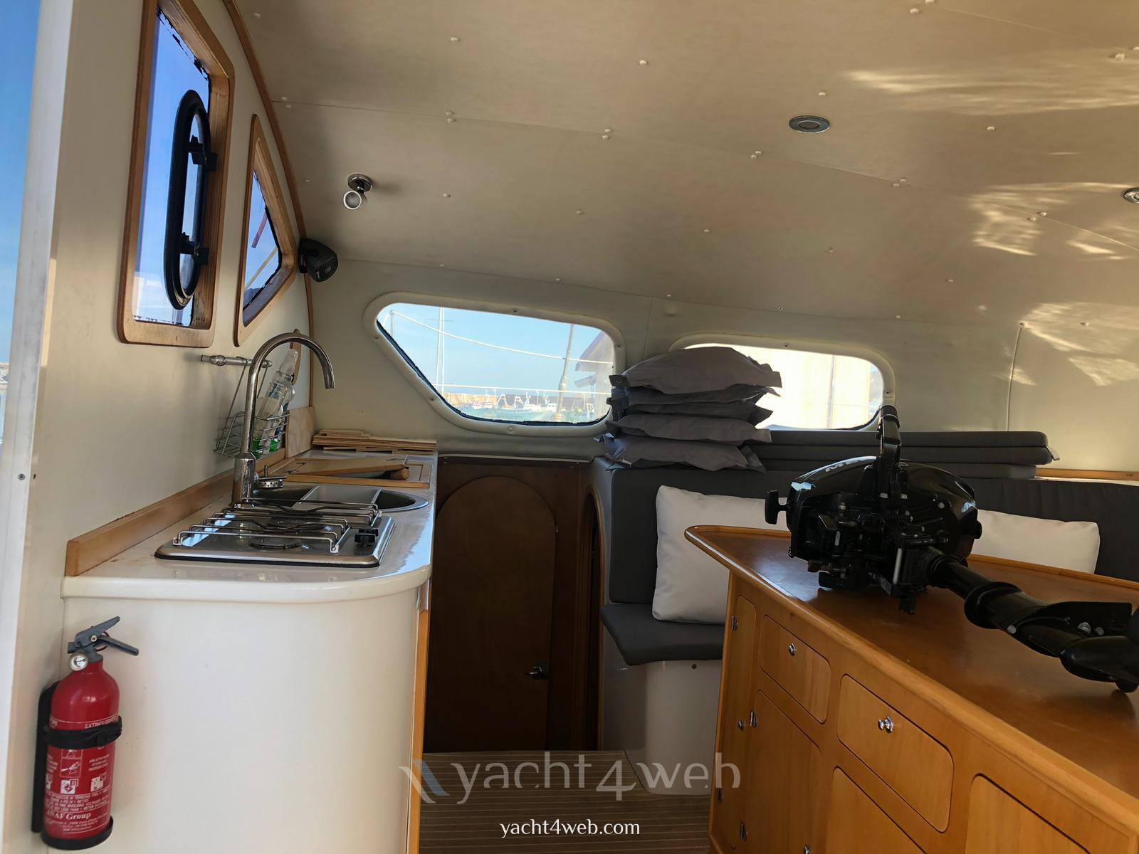 Lady Hawke Lh 33