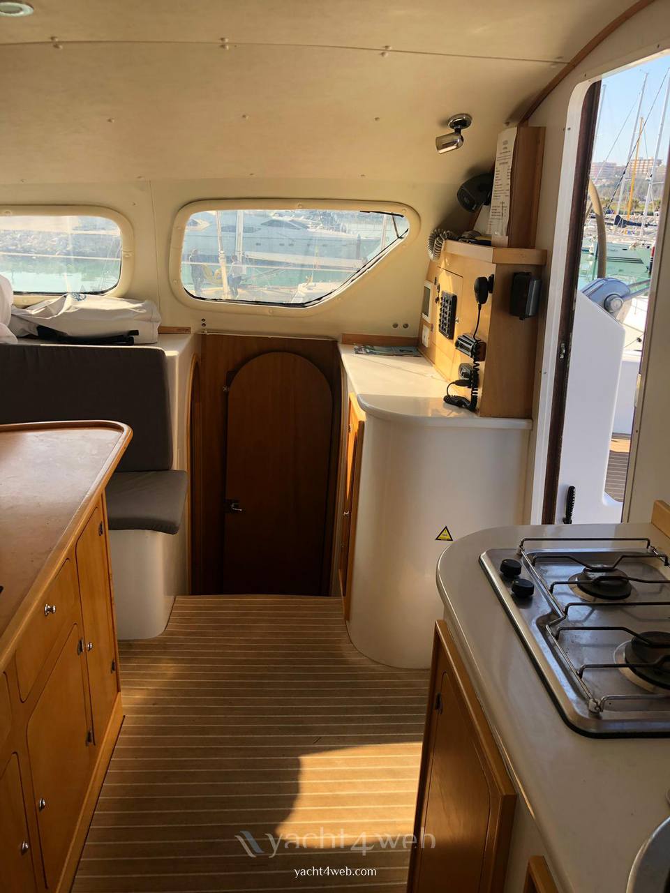 Lady Hawke Lh 33