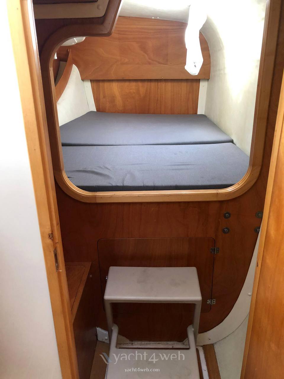 Lady Hawke Lh 33