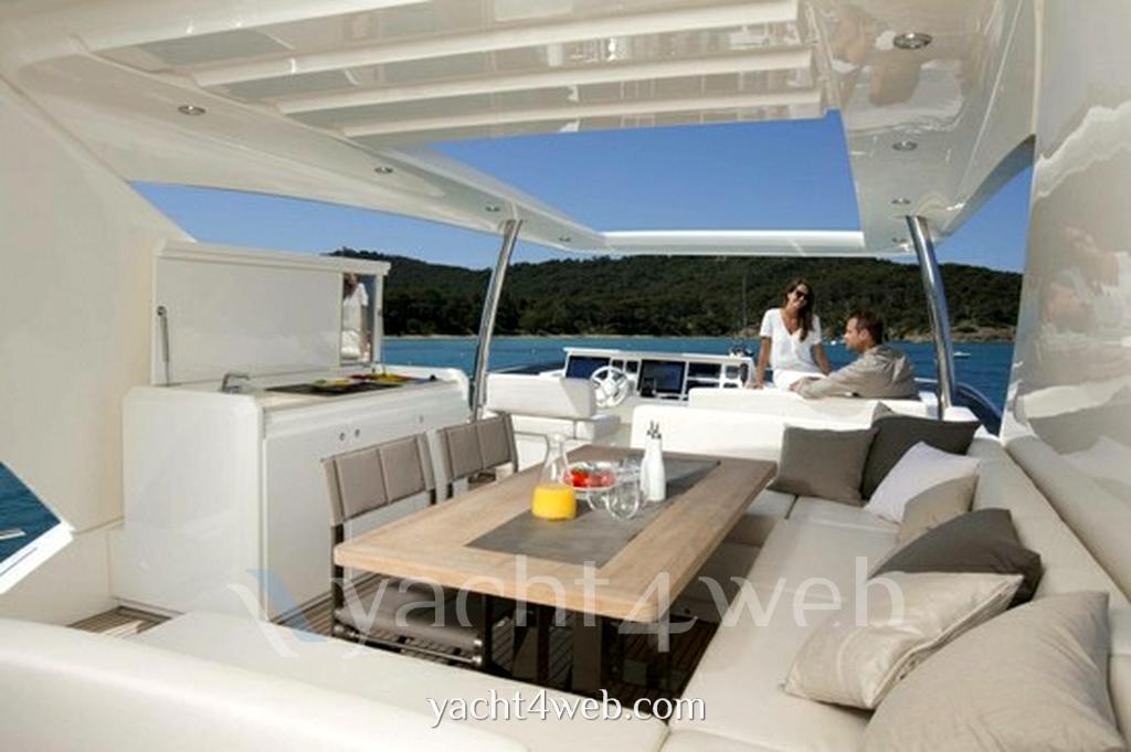 Prestige 750 - Photo Exterior: detail 1