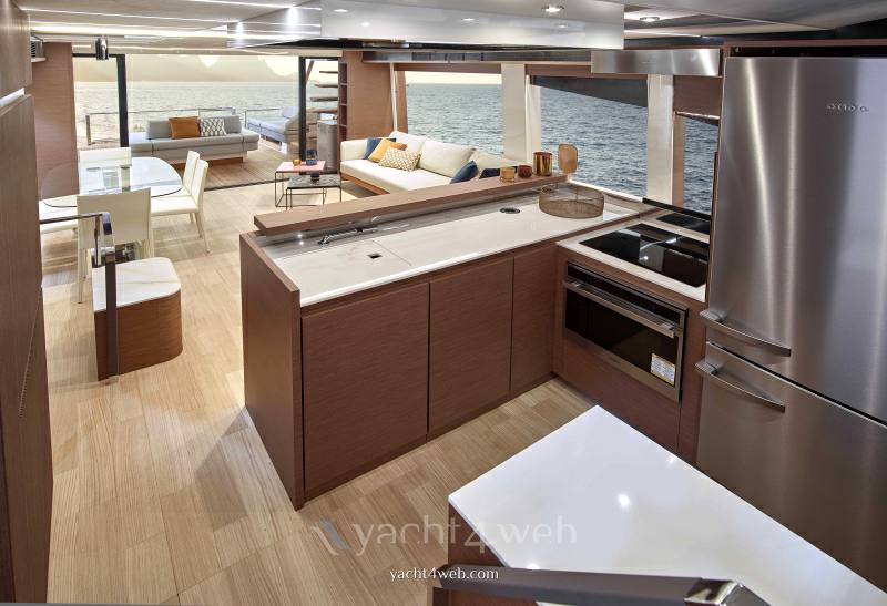 Prestige Yachts Prestige x 70 barco a motor