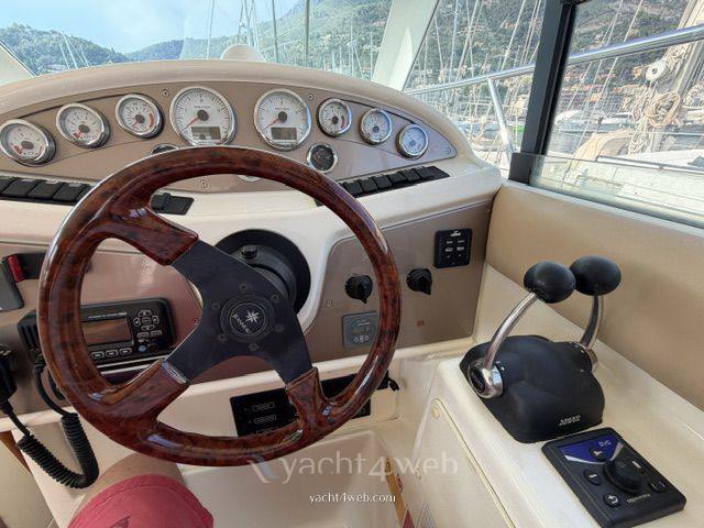 Jeanneau Prestige 32 barco de motor