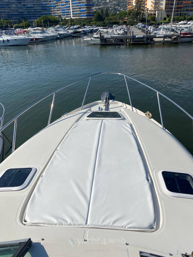 REGAL 2660 commodore Motorboot gebraucht zum Verkauf