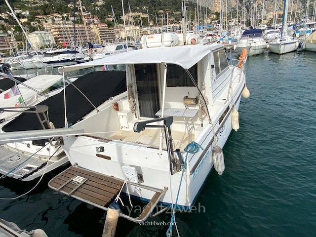 BENETEAU Antares 800 Motor boat used for sale
