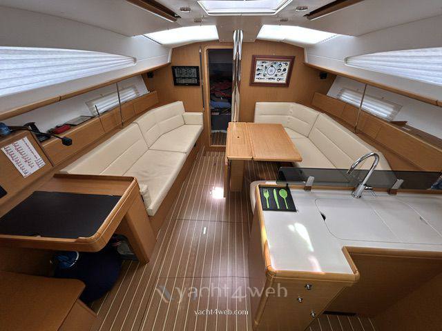 Jeanneau Sun odyssey 42 ds القوارب الشراعية