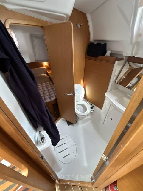 Jeanneau Sun odyssey 42 ds القوارب الشراعية مستعملة للبيع