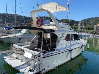 Fairline 36 sedan fly