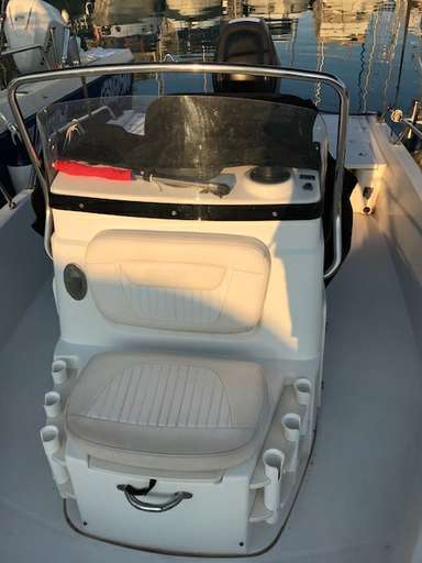 BOSTON WHALER BOSTON WHALER 180 dauntless