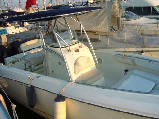 Boston whaler Boston whaler Outrage 27