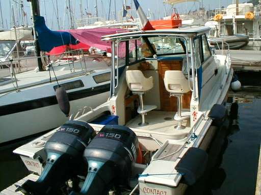 Boston whaler Boston whaler Revenge 25